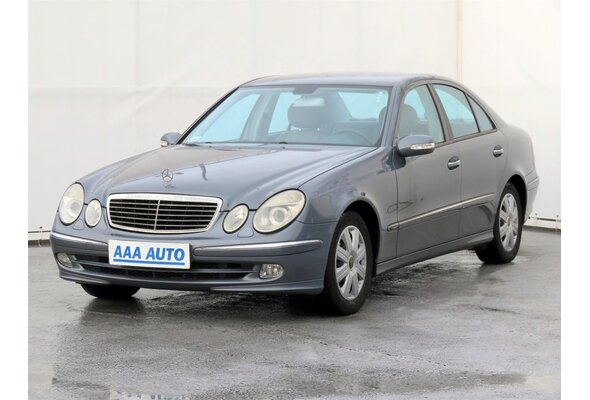 Mercedes-Benz E 220 CDI  2006