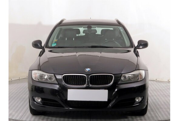 BMW 320 d xDrive Combi 2011