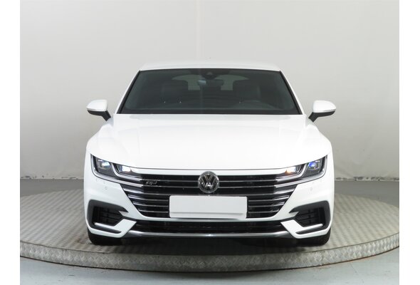 Volkswagen Arteon  2.0 TSI 2018