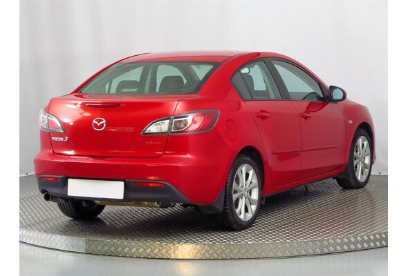 Mazda 3  2.0 2010