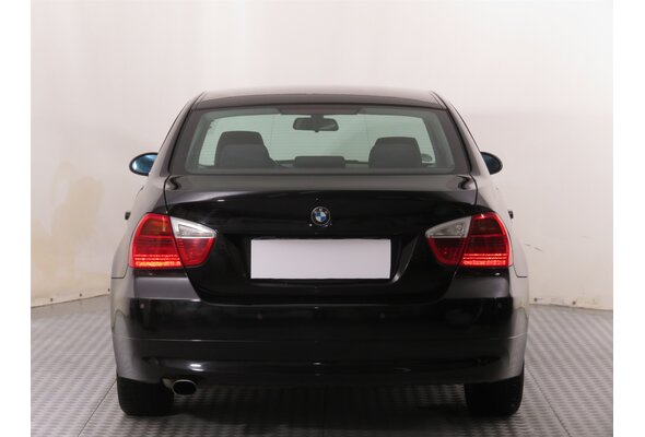 BMW 318 i  2006