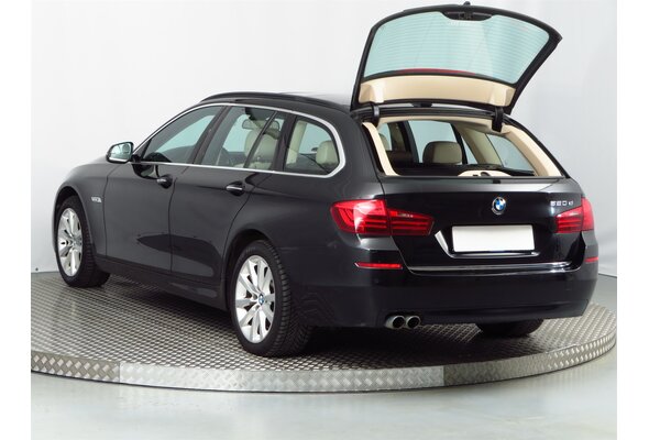 BMW 520 d Combi 2013