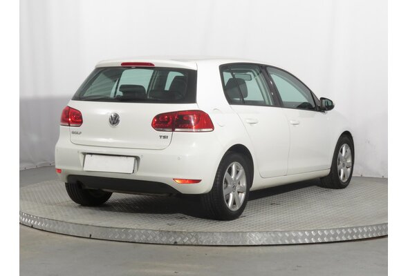 Volkswagen Golf  1.2 TSI 2012