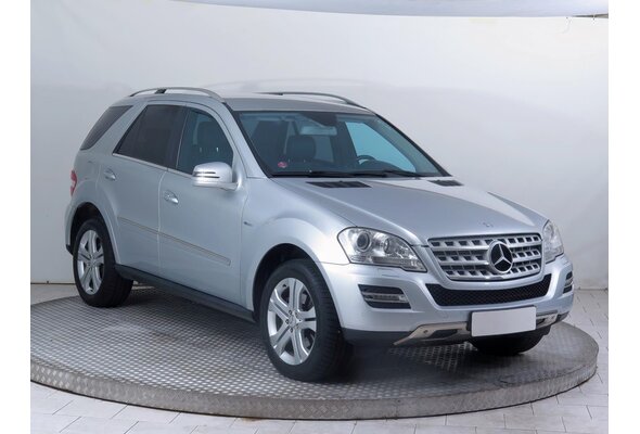 Mercedes-Benz ML 300 CDI  2011