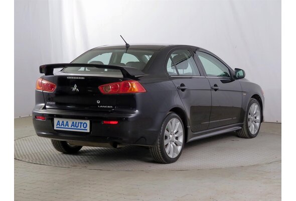 Mitsubishi Lancer  2.0 DI-D 2011