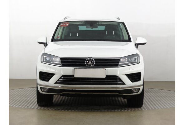 Volkswagen Touareg  3.0 TDI 2015