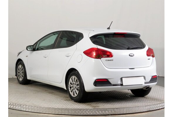 Kia Ceed  1.4 CRDi 2014