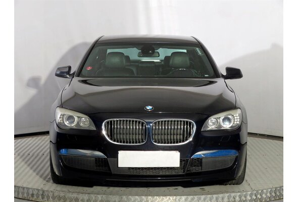 BMW 730 d  2011