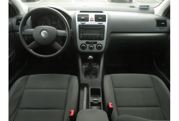 Volkswagen Golf  1.4 FSI 2004