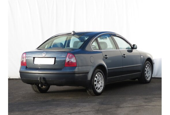 Volkswagen Passat  1.9 TDI 2003