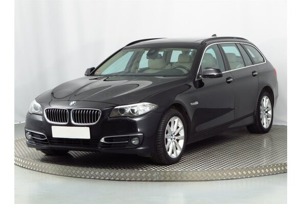 BMW 520 d Combi 2013