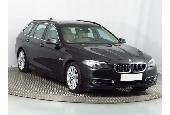 BMW 520 d Combi 2013