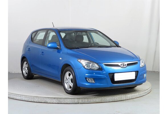 Hyundai i30  1.4 CVVT 2010