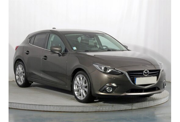 Mazda 3  2.0 i 2015