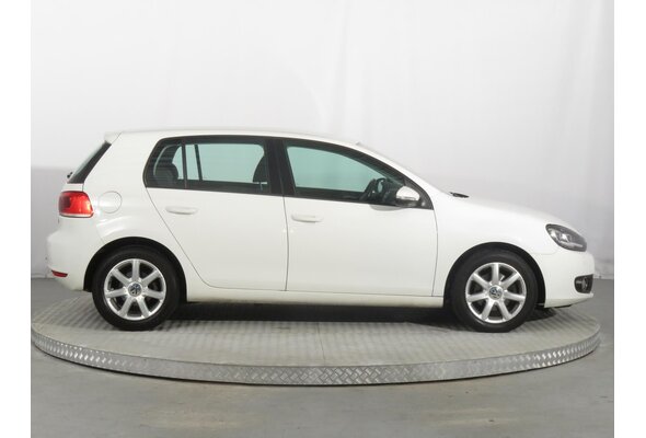 Volkswagen Golf  1.2 TSI 2012