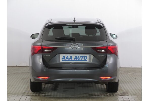 Toyota Avensis Combi 2.0 D-4D 2016