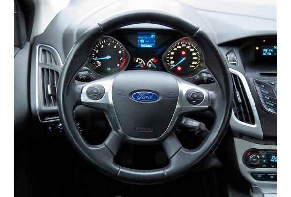 Ford Focus  1.6 i 2012