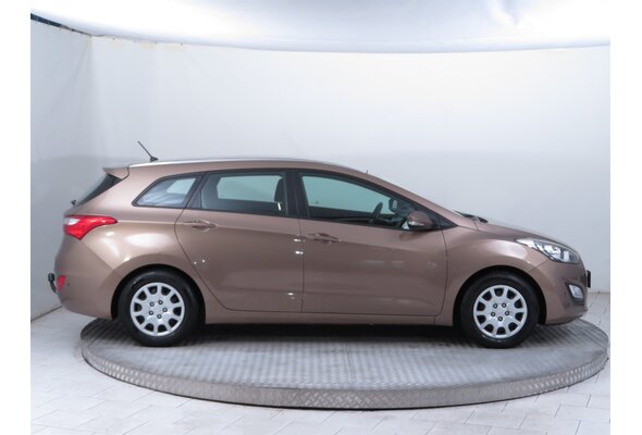 Hyundai i30 Combi 1.6 GDI 2012