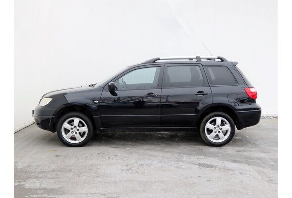 Mitsubishi Outlander  2.0 2005