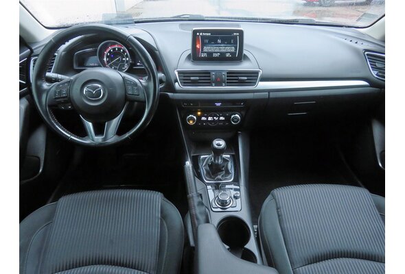 Mazda 3  2.0 i 2015