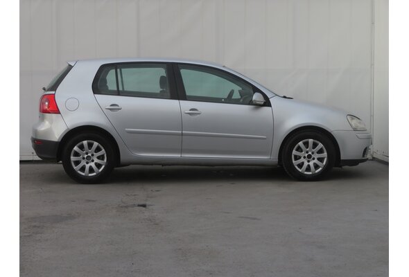 Volkswagen Golf  1.4 FSI 2004