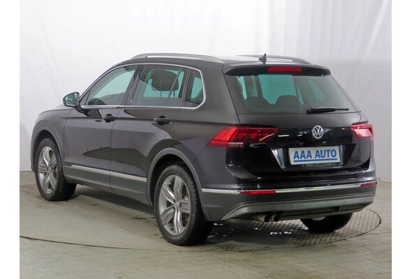 Volkswagen Tiguan  2.0 TSI 2017