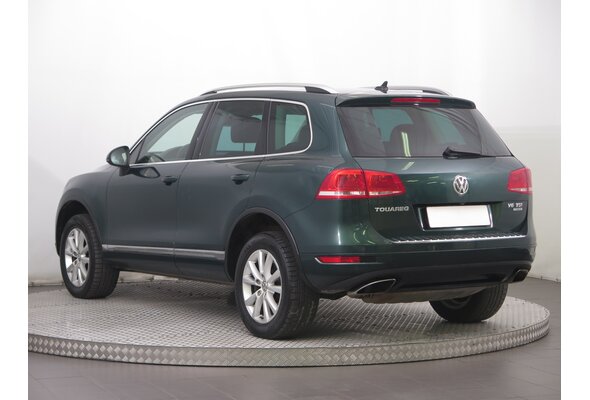 Volkswagen Touareg  3.0 TDI 2011