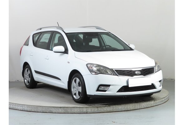 Kia Ceed Combi 1.4 i 2011