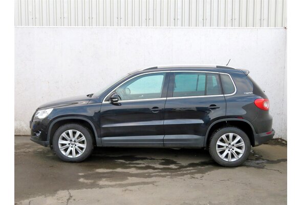 Volkswagen Tiguan  2.0 TSI 2010