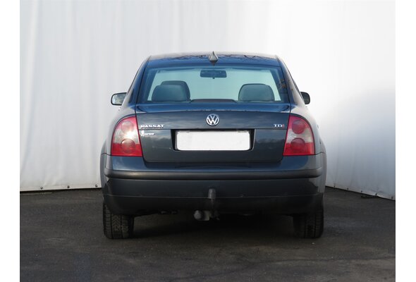 Volkswagen Passat  1.9 TDI 2003