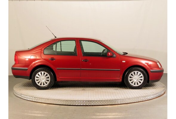 Volkswagen Bora  1.4 16V 2000