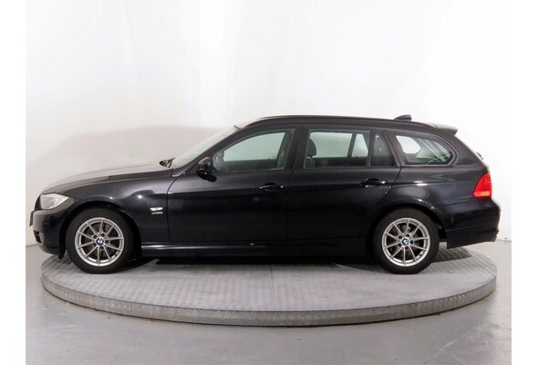 BMW 320 d xDrive Combi 2011