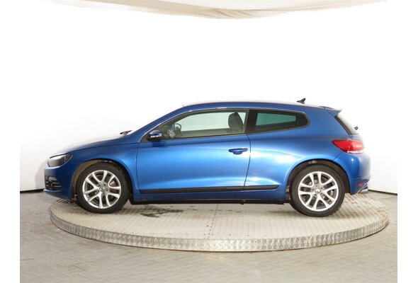 Volkswagen Scirocco  2.0 TSI 2010